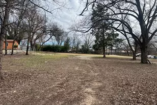 341 Cheshier Rd, Lancaster, TX 75146 - Photo 1