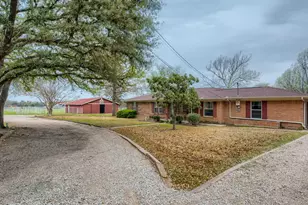 4260 Lasater Rd, Balch Springs, TX 75181 - Photo 3