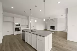 947 Richard Pittmon Dr, DeSoto, TX 75115 - Photo 11