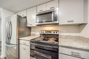 919 S Weatherred Dr, Richardson, TX 75080 - Photo 9