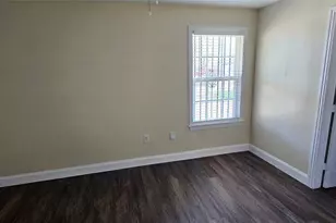 1007 Pleasant Dr, Dallas, TX 75217 - Photo 9