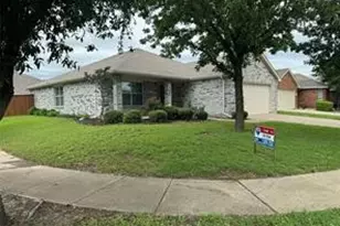 2001 Lake Trail Dr, Heartland, TX 75126 - Photo 1