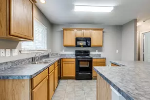 2001 Lake Trail Dr, Heartland, TX 75126 - Photo 11