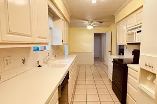 1916 Weymouth Ct, Arlington, TX 76013 - Photo 9