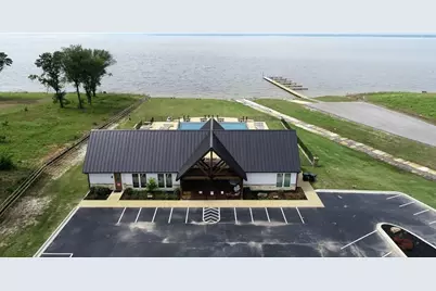 551 Shoreline Drive, Mabank, TX 75143 - Photo 9