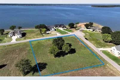 551 Shoreline Drive, Mabank, TX 75143 - Photo 1