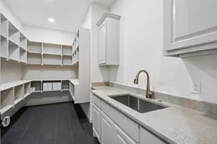 2409 Candlestick Dr, Granbury, TX 76049 - Photo 33