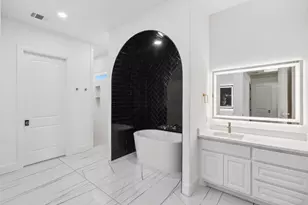 2409 Candlestick Dr, Granbury, TX 76049 - Photo 27