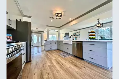 107 Country Club Drive Drive, Nocona, TX 76255 - Photo 15