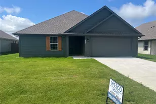 257 Sunnyside Dr, Trenton, TX 75490 - Photo 1