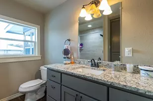 1516 E Peyton St, Sherman, TX 75090 - Photo 33