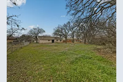 6129 Forest Edge Drive, Forest Hill, TX 76119 - Photo 25
