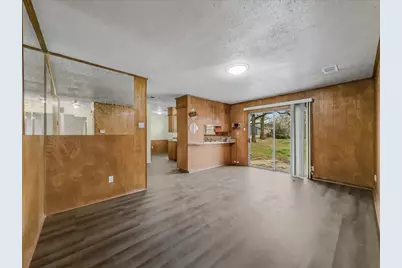 6129 Forest Edge Drive, Forest Hill, TX 76119 - Photo 11