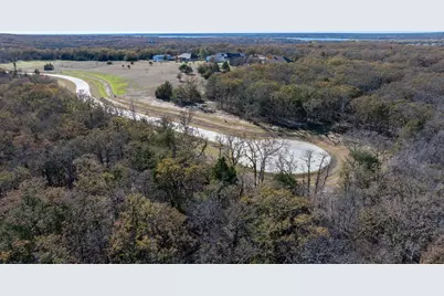 24 Shady Oak Lane, Valley View, TX 76272 - Photo 7