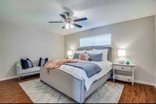 10007 Dale Crest Dr, Dallas, TX 75229 - Photo 17