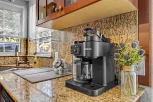 2240 Lawndale Dr, Dallas, TX 75211 - Photo 13