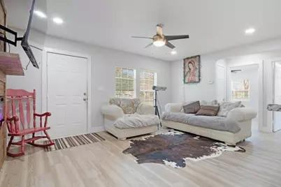 112 N Masters Drive, Dallas, TX 75217 - Photo 9