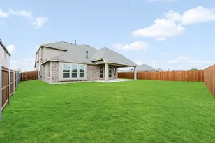 925 Cannes Dr, Red Oak, TX 75154 - Photo 39