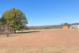 1801 Christian Rd, Ennis, TX 75119 - Photo 1