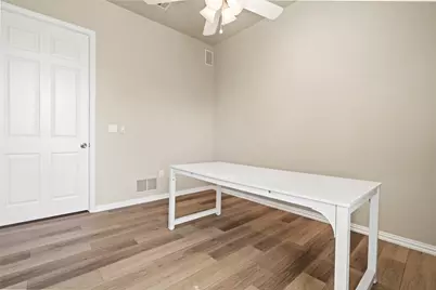 2204 Park Springs Boulevard, Arlington, TX 76013 - Photo 5