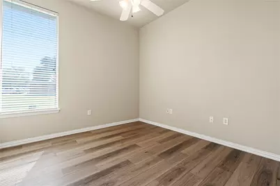 2204 Park Springs Boulevard, Arlington, TX 76013 - Photo 9