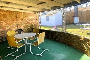 1136 E Five Mile Pkwy, Dallas, TX 75216 - Photo 21