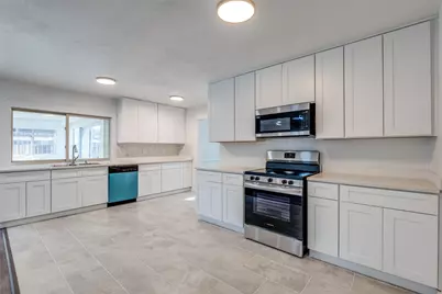 8507 Baumgarten Drive, Dallas, TX 75228 - Photo 9