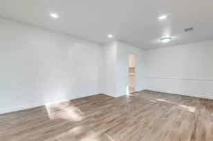 8507 Baumgarten Dr, Dallas, TX 75228 - Photo 5