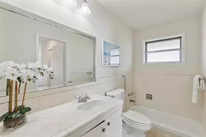 648 S Rough Creek Court, Granbury, TX 76048 - Photo 23