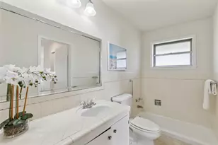 648 S Rough Creek Ct, Granbury, TX 76048 - Photo 23