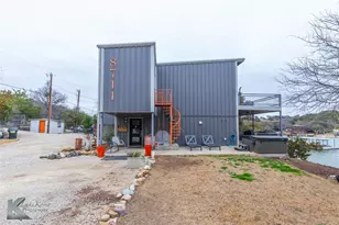 8711 County Rd 300, Graham, TX 76450 - Photo 29