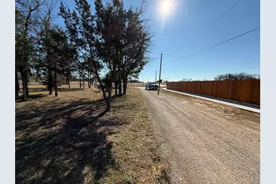 911 Pine Tree Court, Graham, TX 76450 - Photo 7