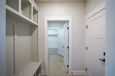 9020 Valley Oak Court, Springtown, TX 76082 - Photo 9