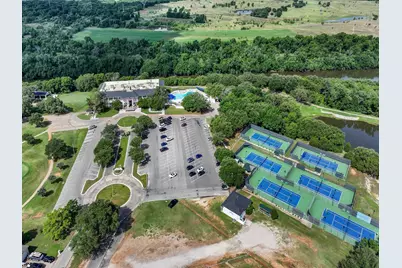 8419 W Landings Road, Granbury, TX 76049 - Photo 25