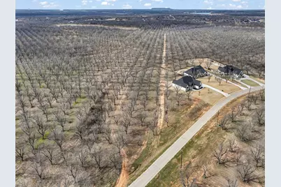 8419 W Landings Road, Granbury, TX 76049 - Photo 13