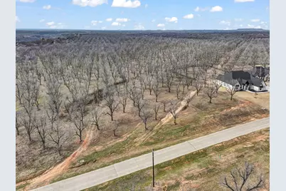 8419 W Landings Road, Granbury, TX 76049 - Photo 15