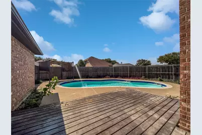 1829 Boyd Court, Carrollton, TX 75010 - Photo 13