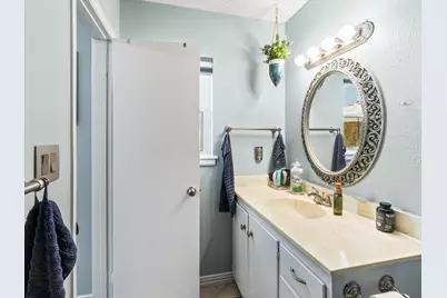 632 S Rough Creek Court, Granbury, TX 76048 - Photo 19