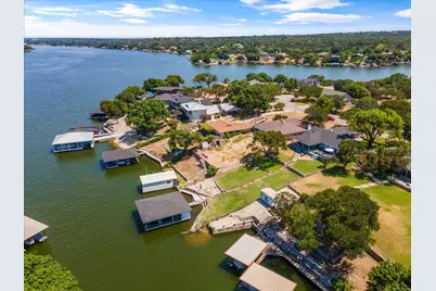 632 S Rough Creek Court, Granbury, TX 76048 - Photo 35