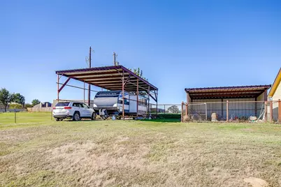 555 Munn Road, Springtown, TX 76082 - Photo 37