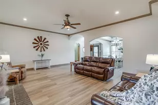 555 Munn Rd, Springtown, TX 76082 - Photo 11