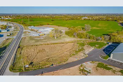 940 Tucker Way, Granbury, TX 76048 - Photo 3