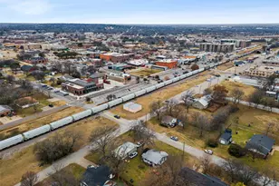 100 E Eldred St, Burleson, TX 76028 - Photo 15