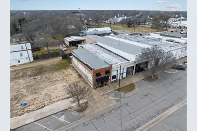 211 N Main Street, Bonham, TX 75418 - Photo 29