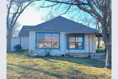 202 Hensley Street, Jacksboro, TX 76458 - Photo 1