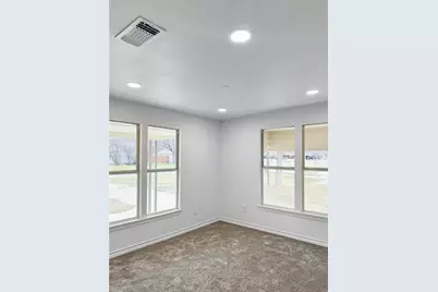 828 Indiana Street, Graham, TX 76450 - Photo 9