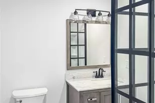 828 Indiana St, Graham, TX 76450 - Photo 7