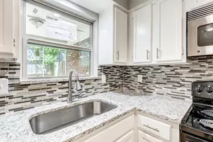 210 Rolston Rd, Irving, TX 75060 - Photo 11