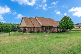151 Canyon Creek Ct, Weatherford, TX 76087 - Photo 1