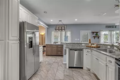 151 Canyon Creek Court, Weatherford, TX 76087 - Photo 17